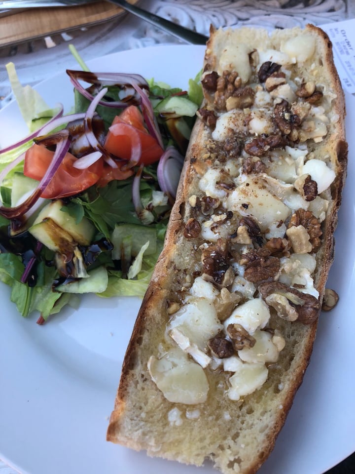 review photo of Café Wilma Croc Chévere shared by @cgill4488 on 20 Jul 2018 - review
