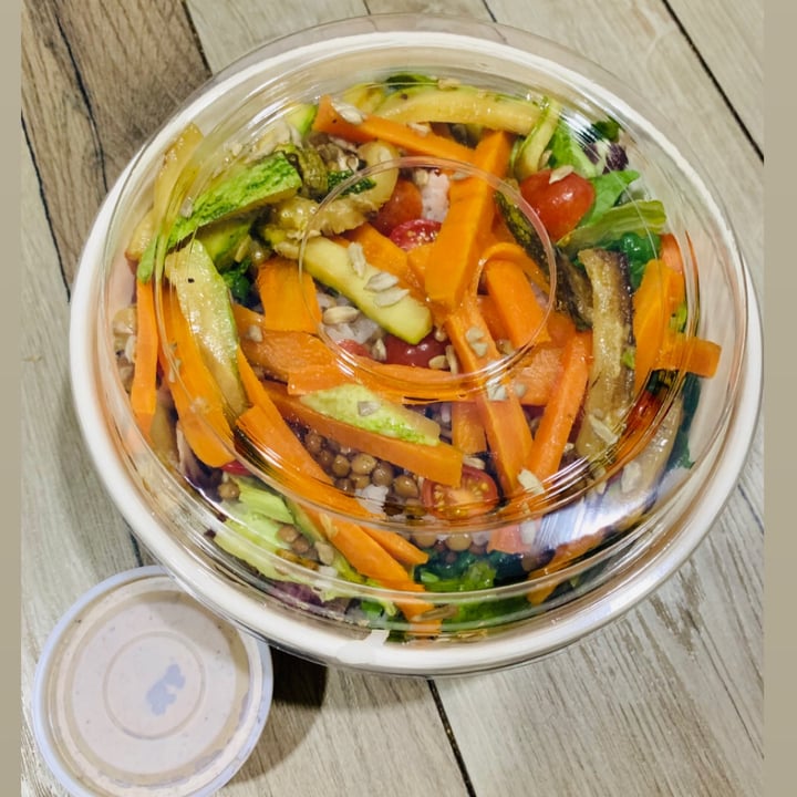 photo of Noah's Green Kitchen Bowl Veggie shared by @diegocalabria on  31 Mar 2021 - review