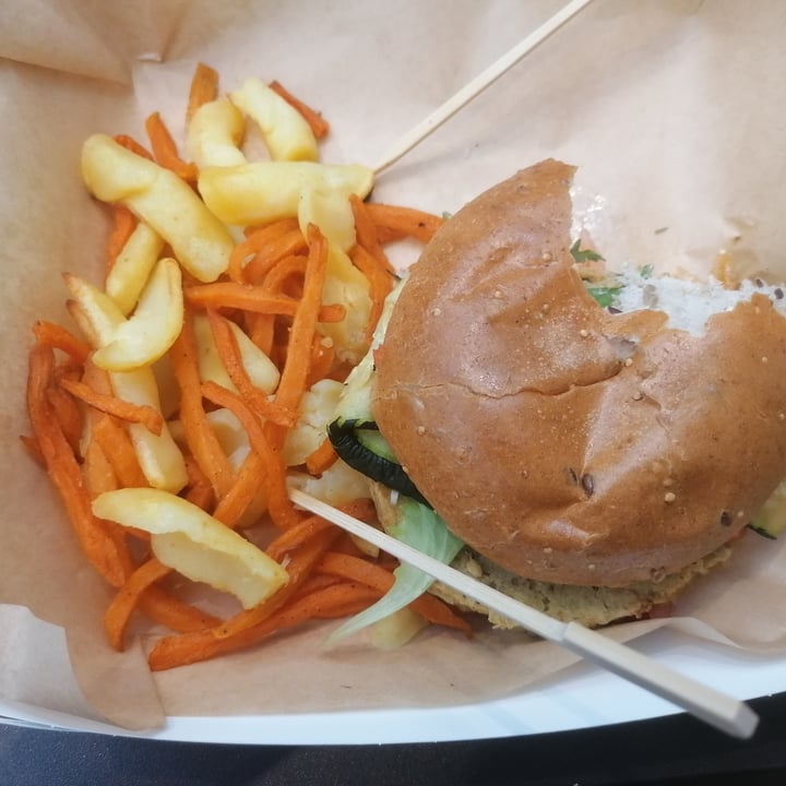 photo of Viva Burger Cecio e patatine shared by @clap95 on  03 Oct 2021 - review