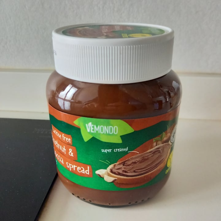 photo of Vemondo Hazelnut & Cocoa Spread shared by @c1audia on  04 Mar 2022 - review