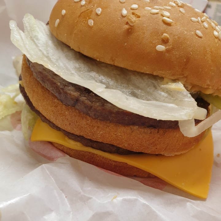 photo of Burger King hamburguesa doble vegana shared by @esme93 on  23 Apr 2022 - review
