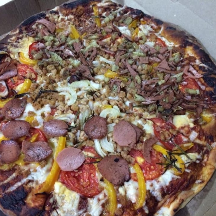 photo of Nutri Organic Pizza shared by @catrielasoleri on  29 Aug 2020 - review