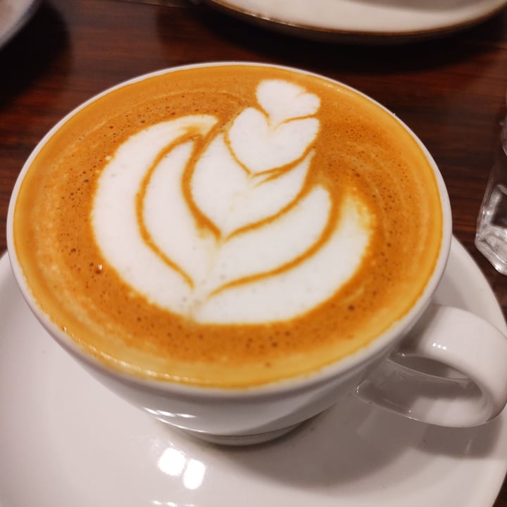 photo of Materia Prima Flat white caliente shared by @noeschulz on  24 Mar 2022 - review