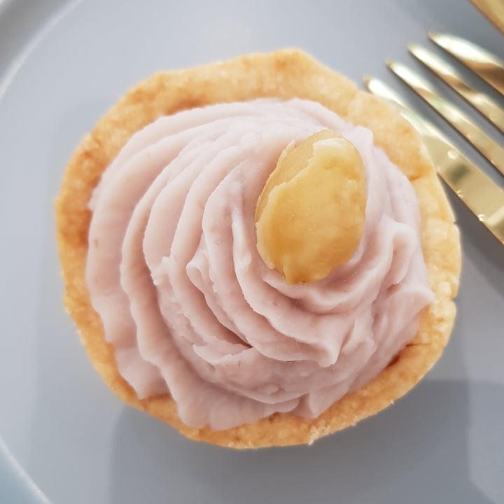 photo of Lilac Oak Taro Tart shared by @shanna on  02 May 2022 - review