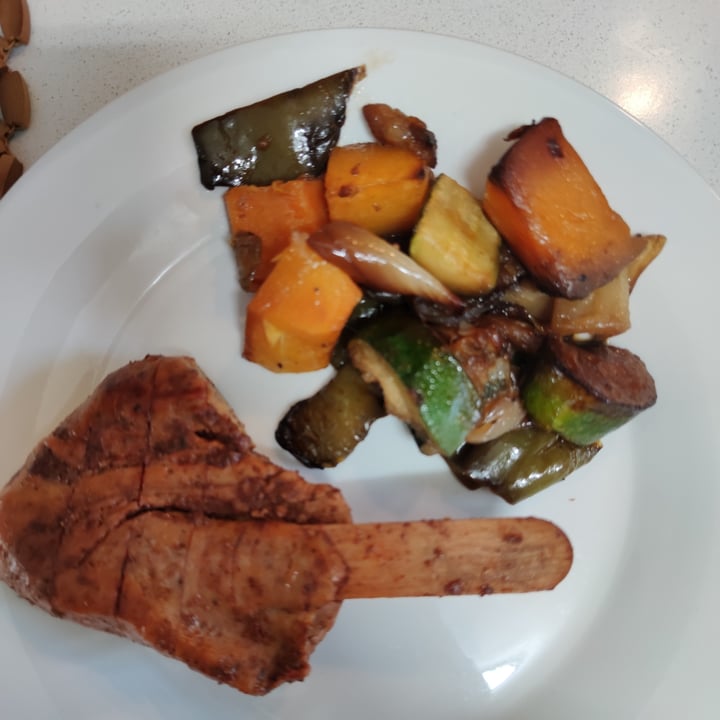 photo of Romeo & Vero Vegan Butcherie Vegan Chops shared by @curioussam on  30 Aug 2020 - review