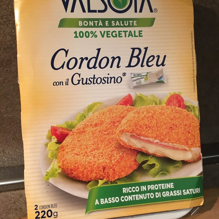 photo of Valsoia Cordon Bleu con il Gustosino shared by @veganforever19 on  21 Feb 2022 - review