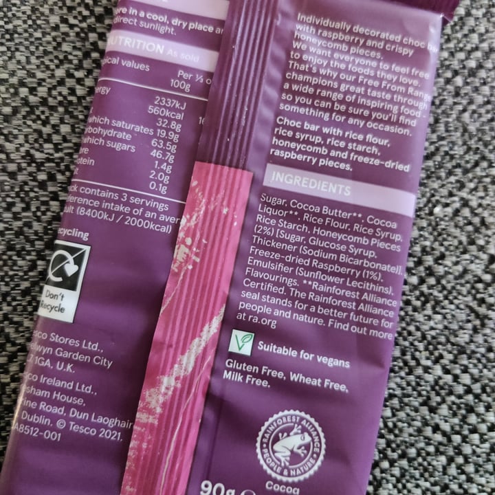 photo of Tesco Honeycomb and raspberry choc bar shared by @jontybuk on  25 May 2021 - review