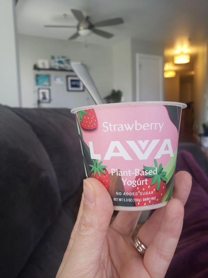 photo of Lavva Strawberry Plant-Based Yogurt shared by @dianakitsune on  04 Apr 2020 - review