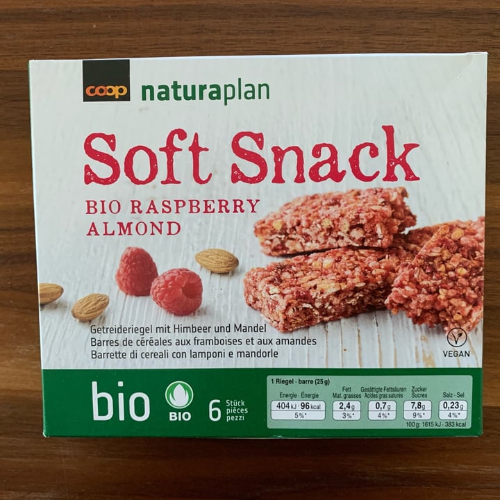 photo of Coop naturaplan Soft Snack Bio Raspberry Almond shared by @rouge81 on  30 Sep 2022 - review