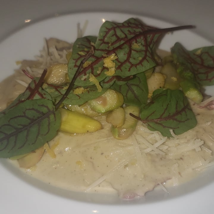 photo of Banana Verde Restaurant Raviolli De Aspargos shared by @liliandrea on  13 Nov 2022 - review