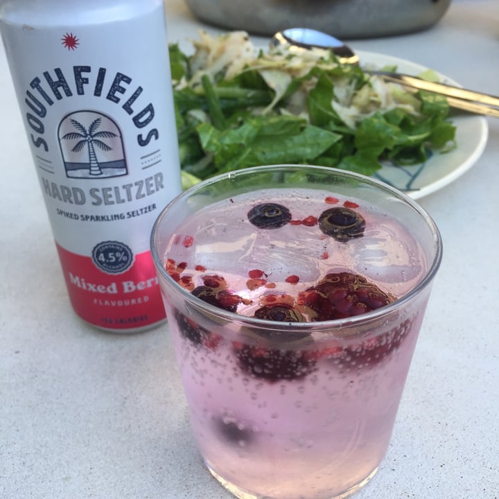 photo of Southfields Seltzer shared by @katemeeser on  21 Jul 2021 - review