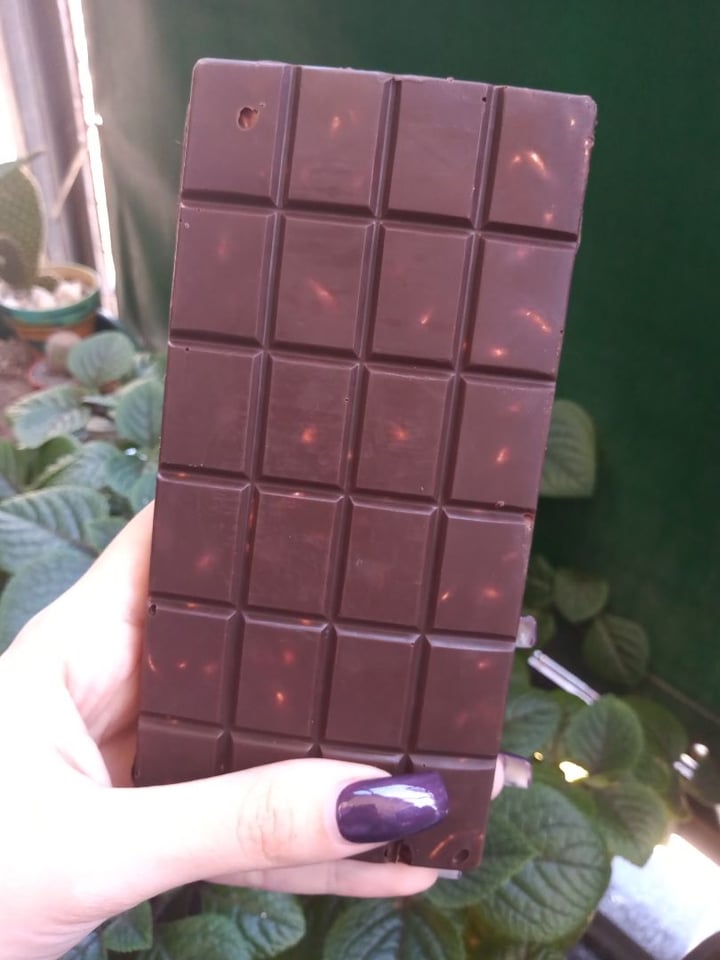 photo of Daluvegan Tableta de chocolate con almendras shared by @soylatormenta on  17 Mar 2020 - review