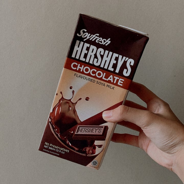 photo of Hershey's Chocolate Soy Milk shared by @nutsfortheearth on  10 Dec 2020 - review