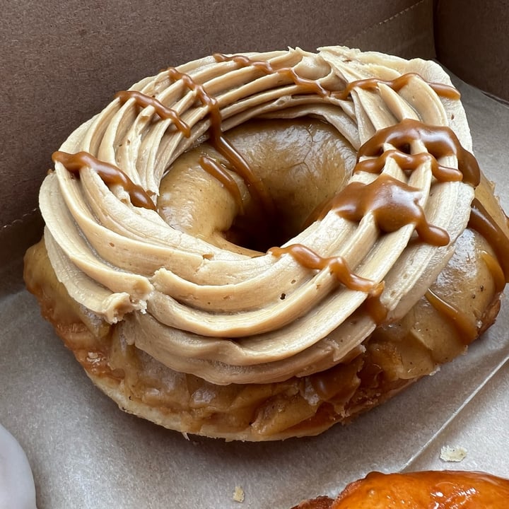 photo of Lovebirds Donuts Pumpkin Spice Latte Donut shared by @whitneys6 on  23 Oct 2022 - review
