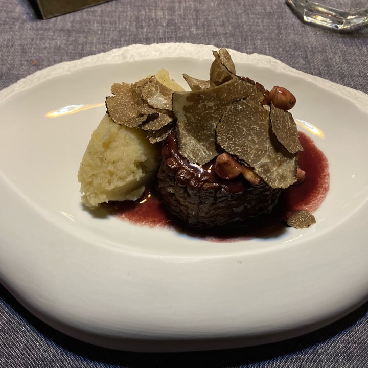 photo of Soul Kitchen Seitan Al Rosso Delle Langhe E Nocciole shared by @milla11 on  04 Dec 2022 - review