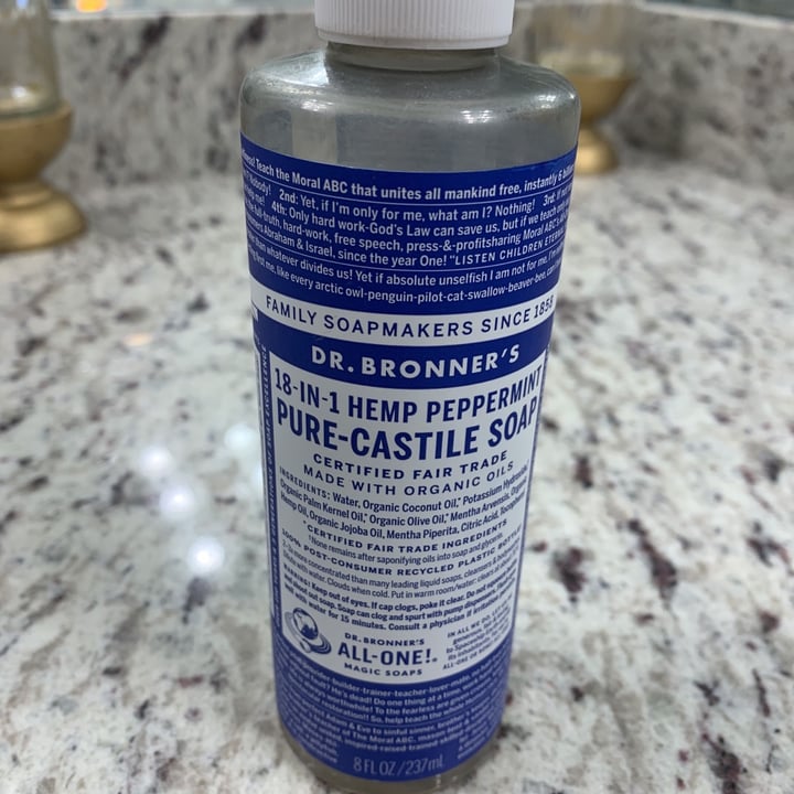 review photo of Dr. Bronner's 18 In 1 Hemp Peppermint Pure-Castile Soap shared by @porschesimone on 23 Dec 2020 - review