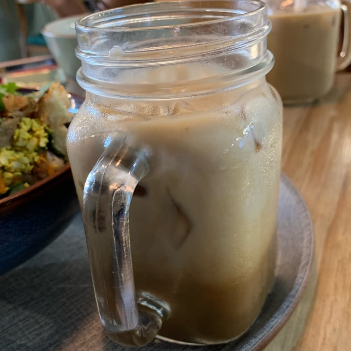 photo of The Kind Bowl No-moo Iced Latte shared by @neralo on  04 Oct 2021 - review
