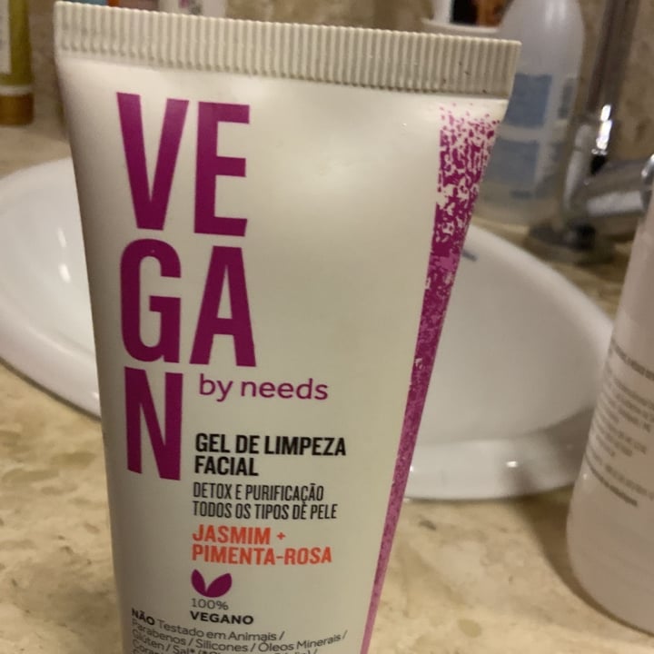 photo of Vegan by Needs Gel de limpeza shared by @catug on  29 Jan 2022 - review