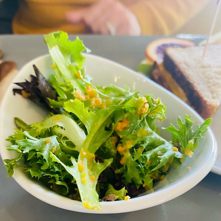 photo of Hopscotch Kitchen House Salad shared by @kristyahimsa on  30 May 2022 - review