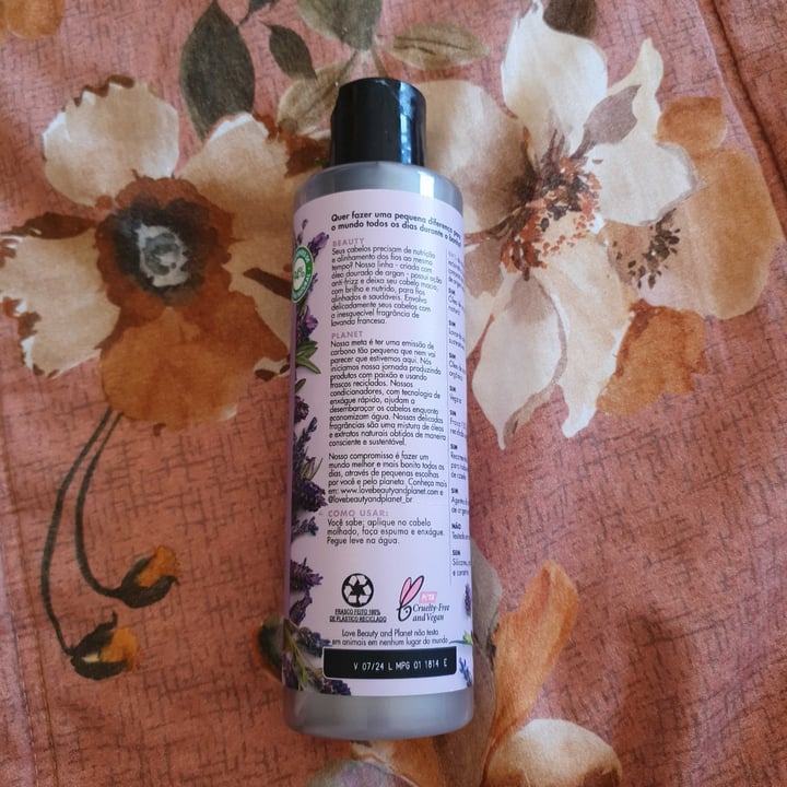 review photo of Love Beauty and Planet Argan Oil & Lavender Shampoo shared by @longjourney on 25 Apr 2022 - review