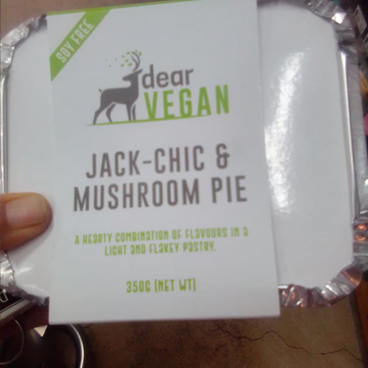photo of Dear Vegan Jack-chic Mushroom Pie shared by @earthchild24 on  17 Sep 2022 - review