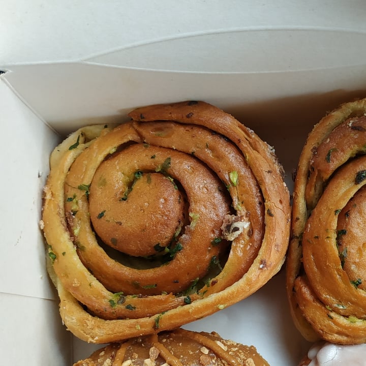 photo of Bite Me Café Garlic Roll shared by @runa on  23 Jul 2021 - review