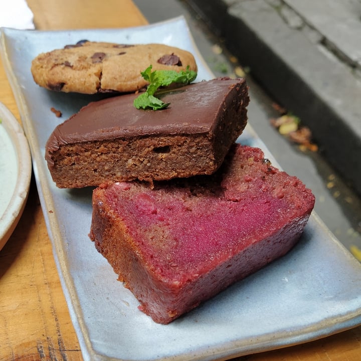 review photo of Let it V - Vegan Sushi Budín De Remolacha shared by @ani88 on 09 Apr 2021 - review