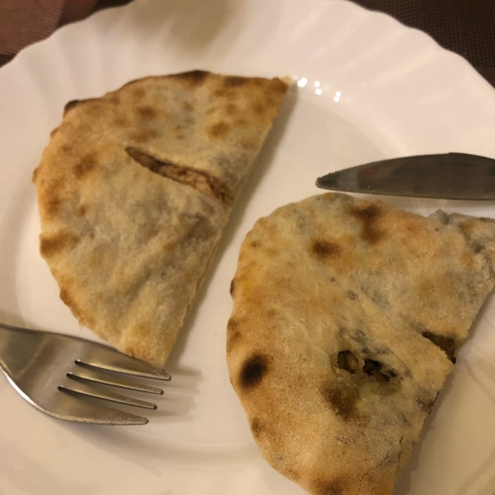 review photo of DedasPuri Ristorante Georgiano & Wine Shop Focacce Degustazione Vegana shared by @giuliaagozzi on 05 May 2022 - review