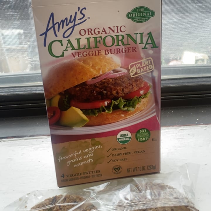 photo of Amy’s All American Veggie Burger shared by @hnmk on  23 Mar 2022 - review