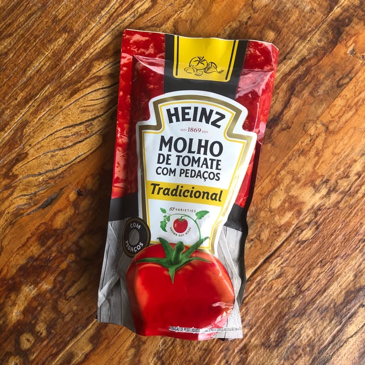 photo of Heinz Molho de tomate com pedaços shared by @joao-natale on  18 Jun 2022 - review