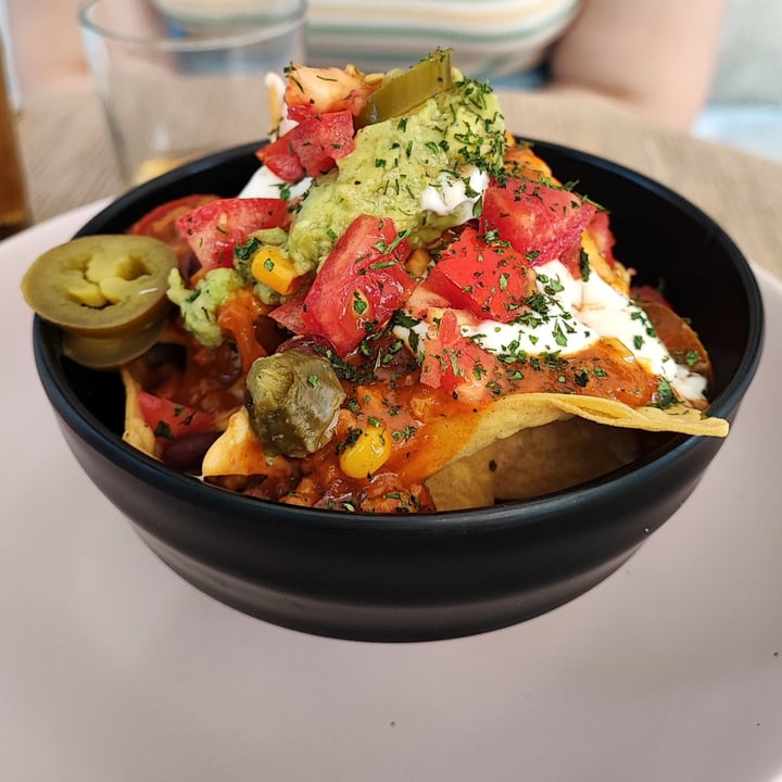photo of aTipico Nachos con Chili shared by @effeesse on  01 Oct 2022 - review