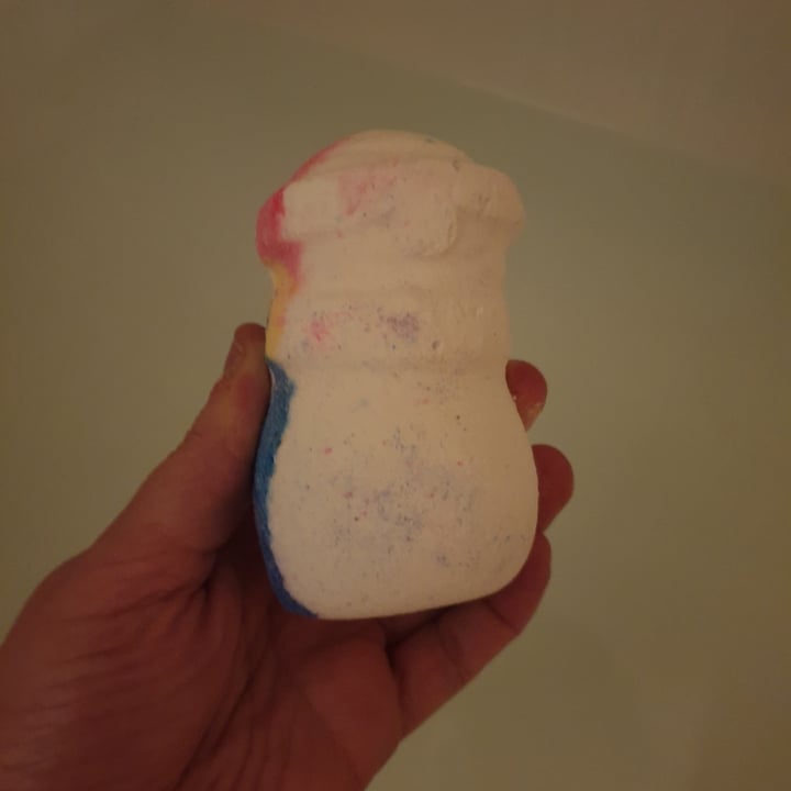 photo of LUSH Fresh Handmade Cosmetics Snowman Dreaming shared by @mayainle on  11 Nov 2020 - review