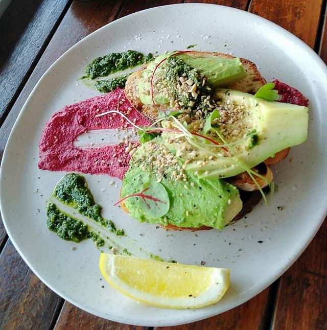 菜肴“Avo Toast”的照片