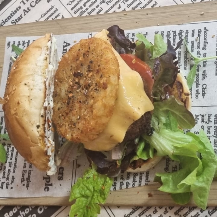 photo of Vegan Streetfood Deli - Obs Oh My Cluck Burger shared by @sunshineyum on  09 May 2022 - review