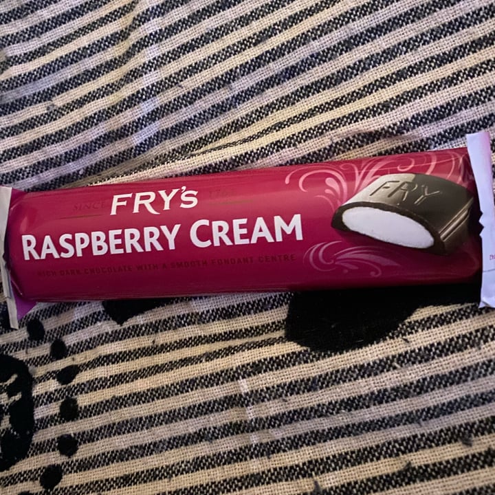 photo of Fry's Chocolate Fry’s Raspberry Cream shared by @meganthevegetable on  21 May 2022 - review