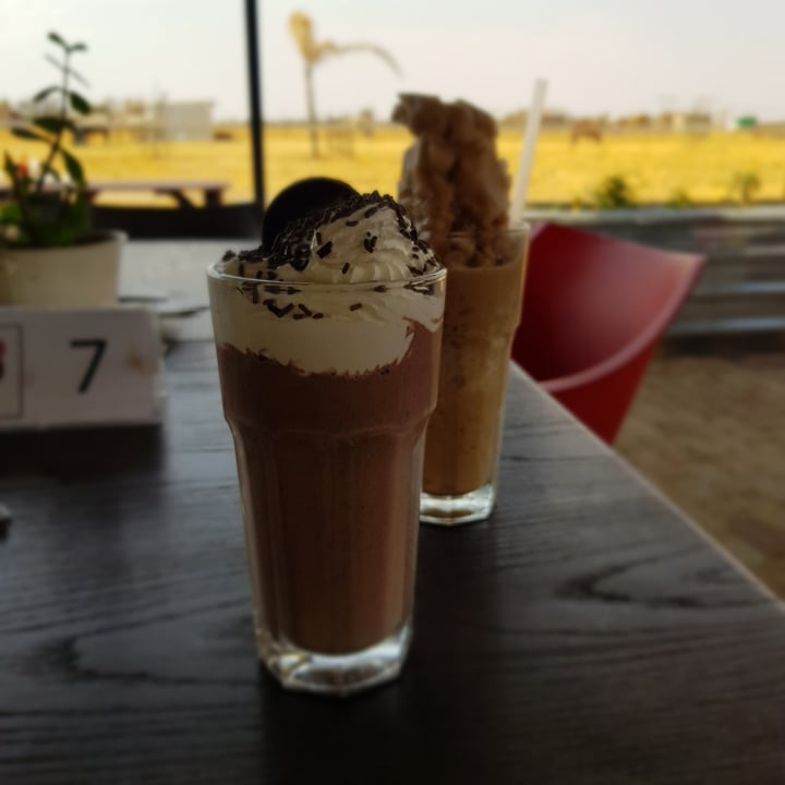 review photo of Asher's Corner Cafe @ Ashers Farm Sanctuary Cookies 'n Cream Milkshake shared by @tarrynnaidu on 04 Sep 2021 - review