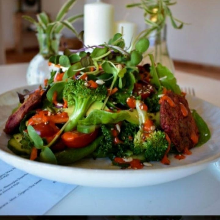 photo of Blended Health Cafe & Catering The Summer Salad shared by @hannahbanana81 on  13 Aug 2020 - review