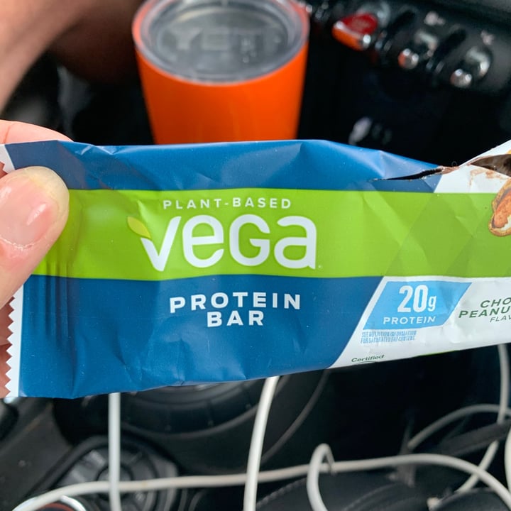 photo of Plant-Based Vega  Chocolate Peanut Butter Protein Bar shared by @robrob on  22 Jan 2021 - review