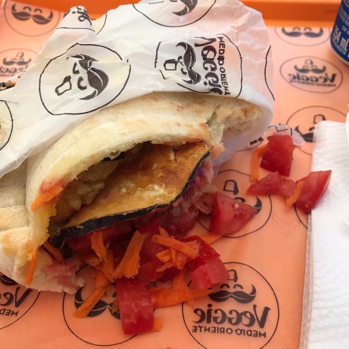 photo of Veggie Medio Oriente Sandwich Sabij shared by @moli23 on  07 Feb 2021 - review