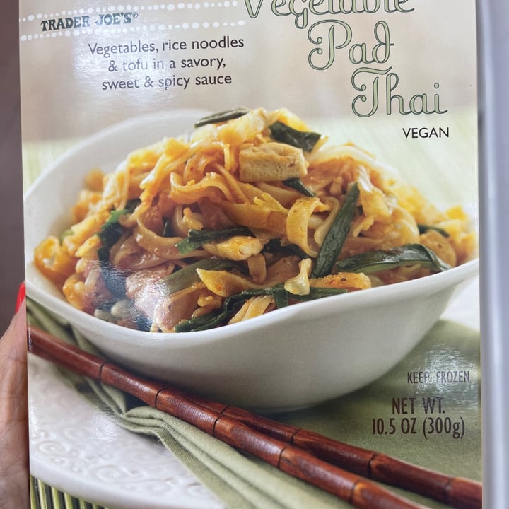 photo of Trader Joe's True Thai Vegetable pad thai shared by @lemealex on  30 Apr 2022 - review