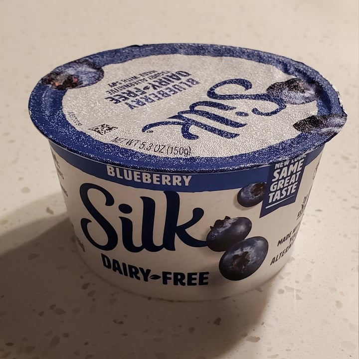 photo of Silk Blueberry Yogurt Alternative Made with Soy shared by @matko on  06 Feb 2022 - review