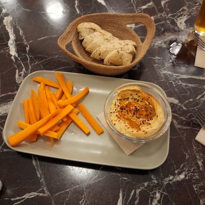 photo of TxuKruT Vegan Bar Hummus shared by @oihana on  05 Nov 2022 - review