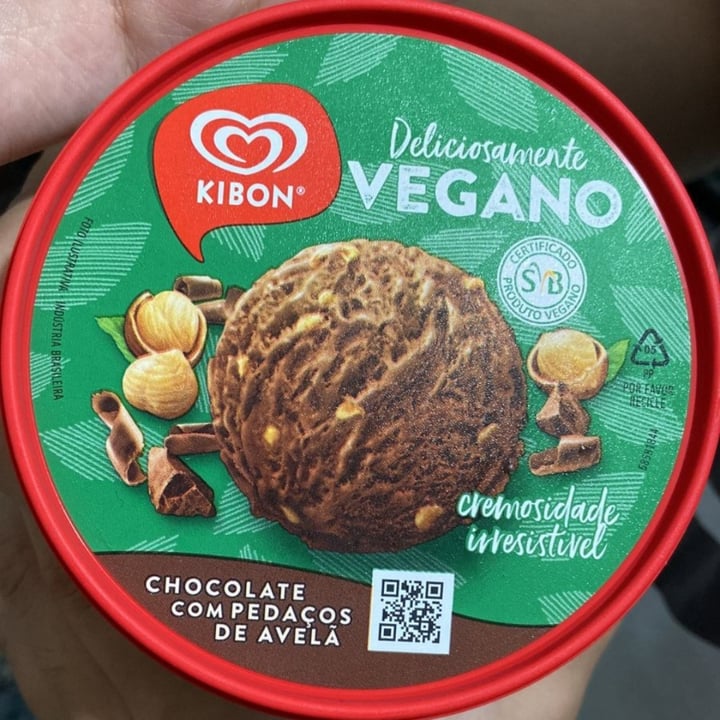 photo of Kibon  Chocolate com Pedaços De Avelã shared by @claudangelo on  22 Apr 2022 - review