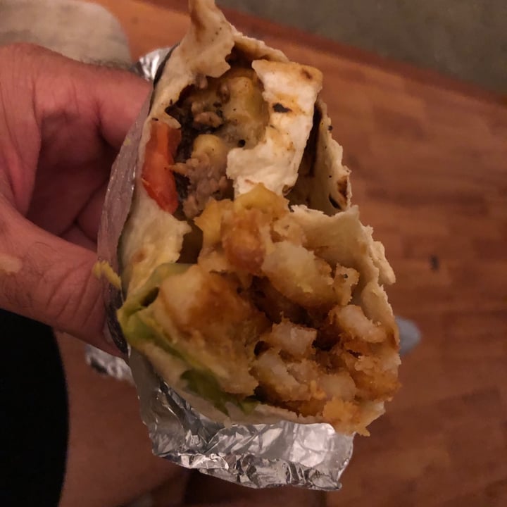 photo of Earth Aloha Eats Cali Burrito shared by @raatz on  02 Sep 2020 - review