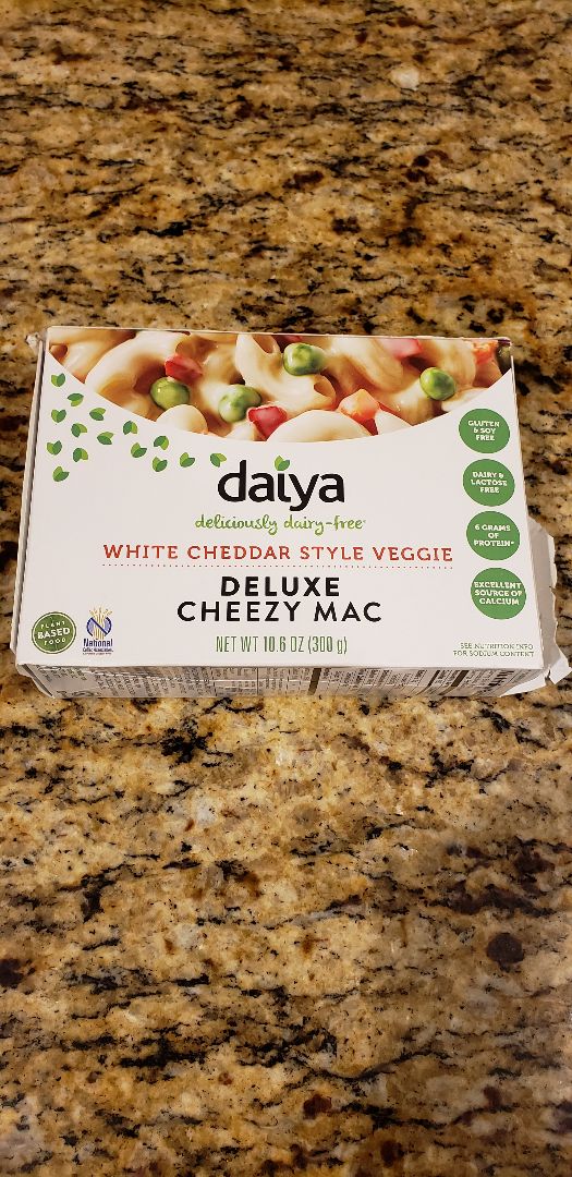 photo of Daiya White Cheddar Style Veggie Deluxe Cheezy Mac shared by @ambularfortheanimals on  22 Aug 2019 - review