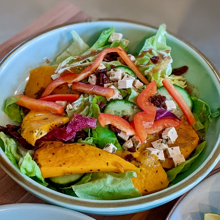 photo of WS Deli Experience Store Roasted Pumpkin Tofeta Salad shared by @xinru-t on  29 Jun 2022 - review