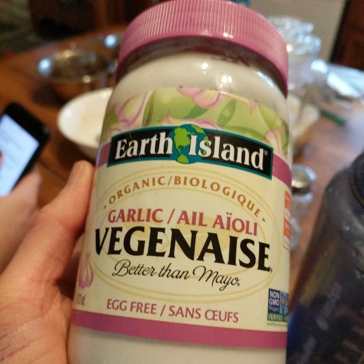 photo of Earth Island Garlic Aioli shared by @lempiredeschats on  02 Dec 2021 - review