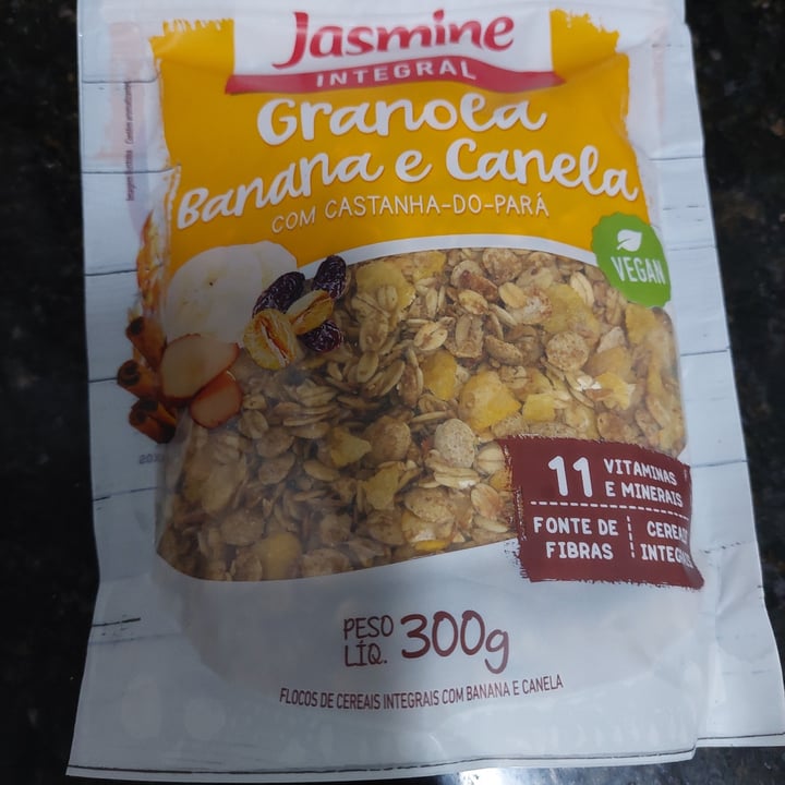 photo of Jasmine Granola banana e canela shared by @laluramos on  08 May 2022 - review