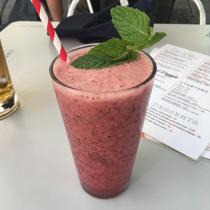review photo of Ina Espai de Cafè i Piadina Red Passion Ice shared by @imogen on 15 Jul 2022 - review