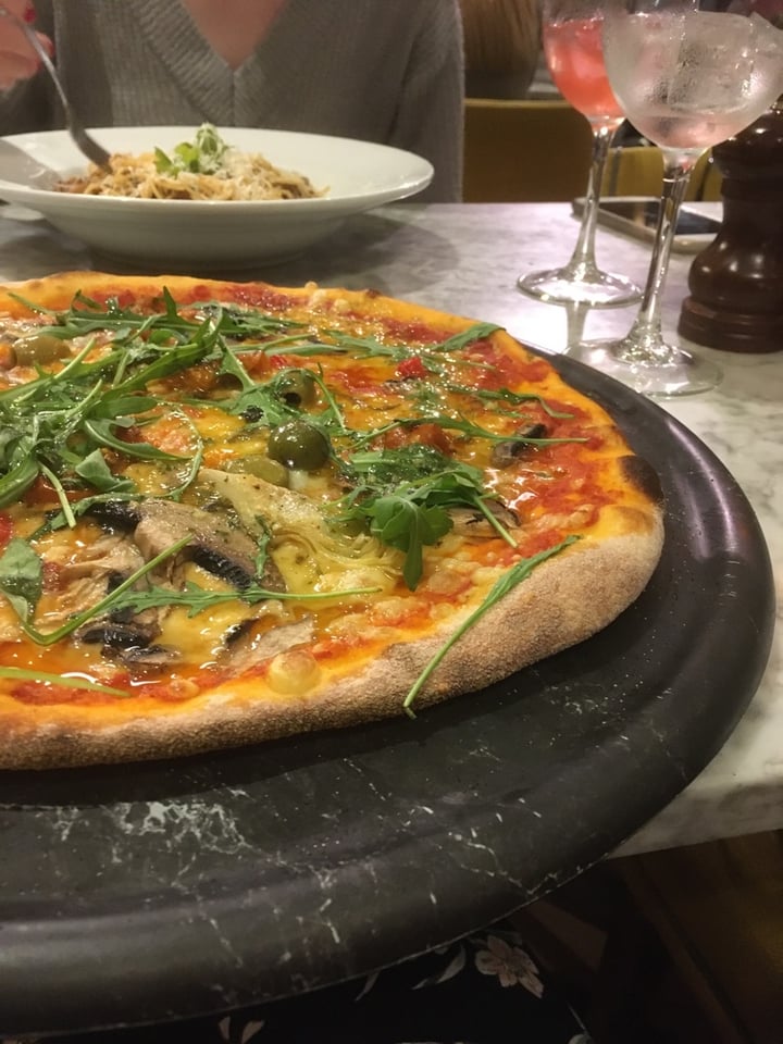 photo of Wildwood Primavera Super Veggie Pizza shared by @kizzylizzyf on  14 Feb 2020 - review